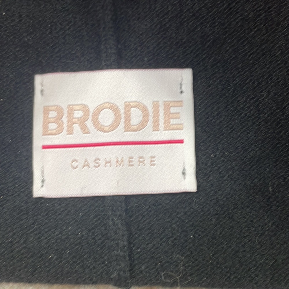 Worn once, great condition.cashmere